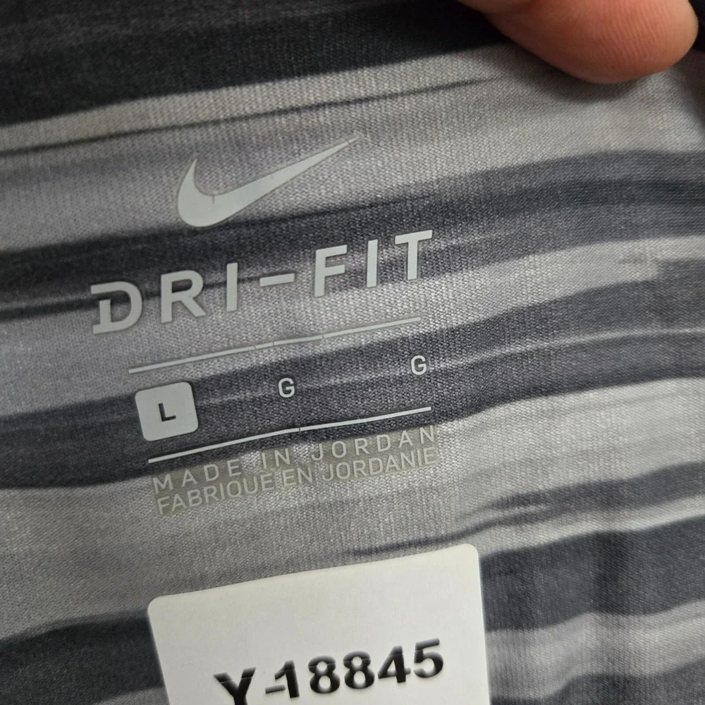 Nike *please carefully